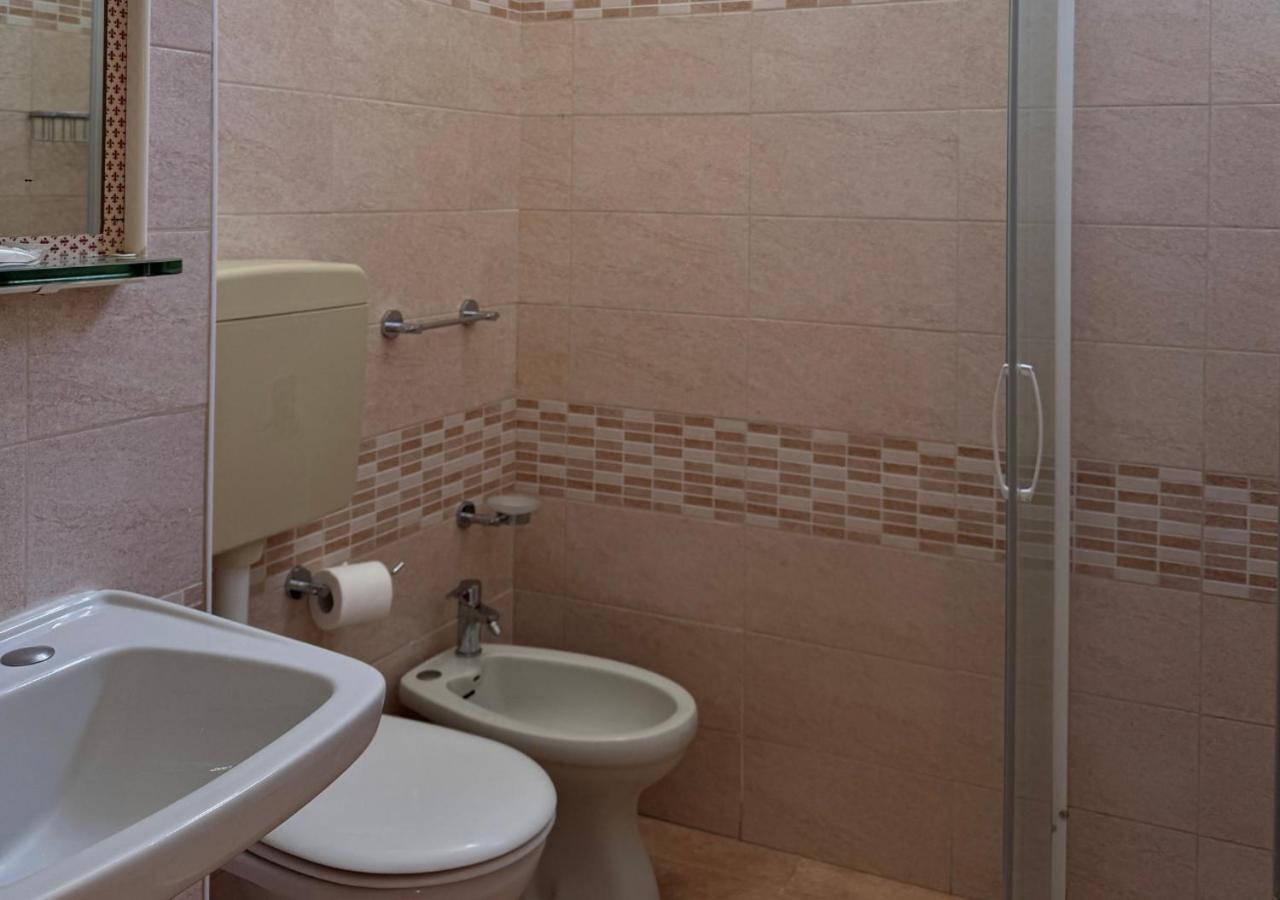 Hotel Riviera Nuova Gestione Cattolica Bagian luar foto